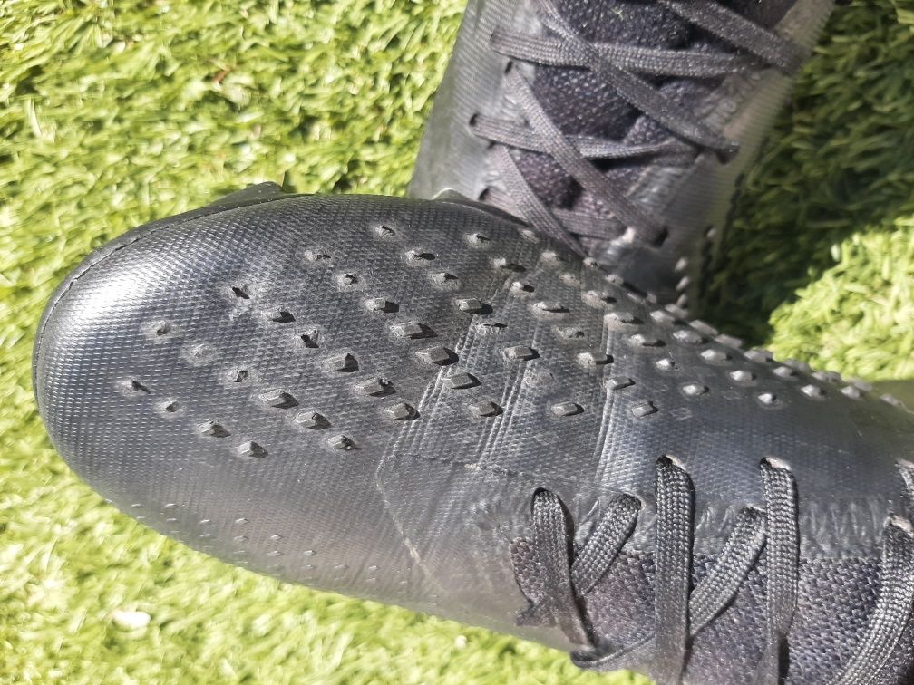 Adidas PREDATOR Accuracy. 2