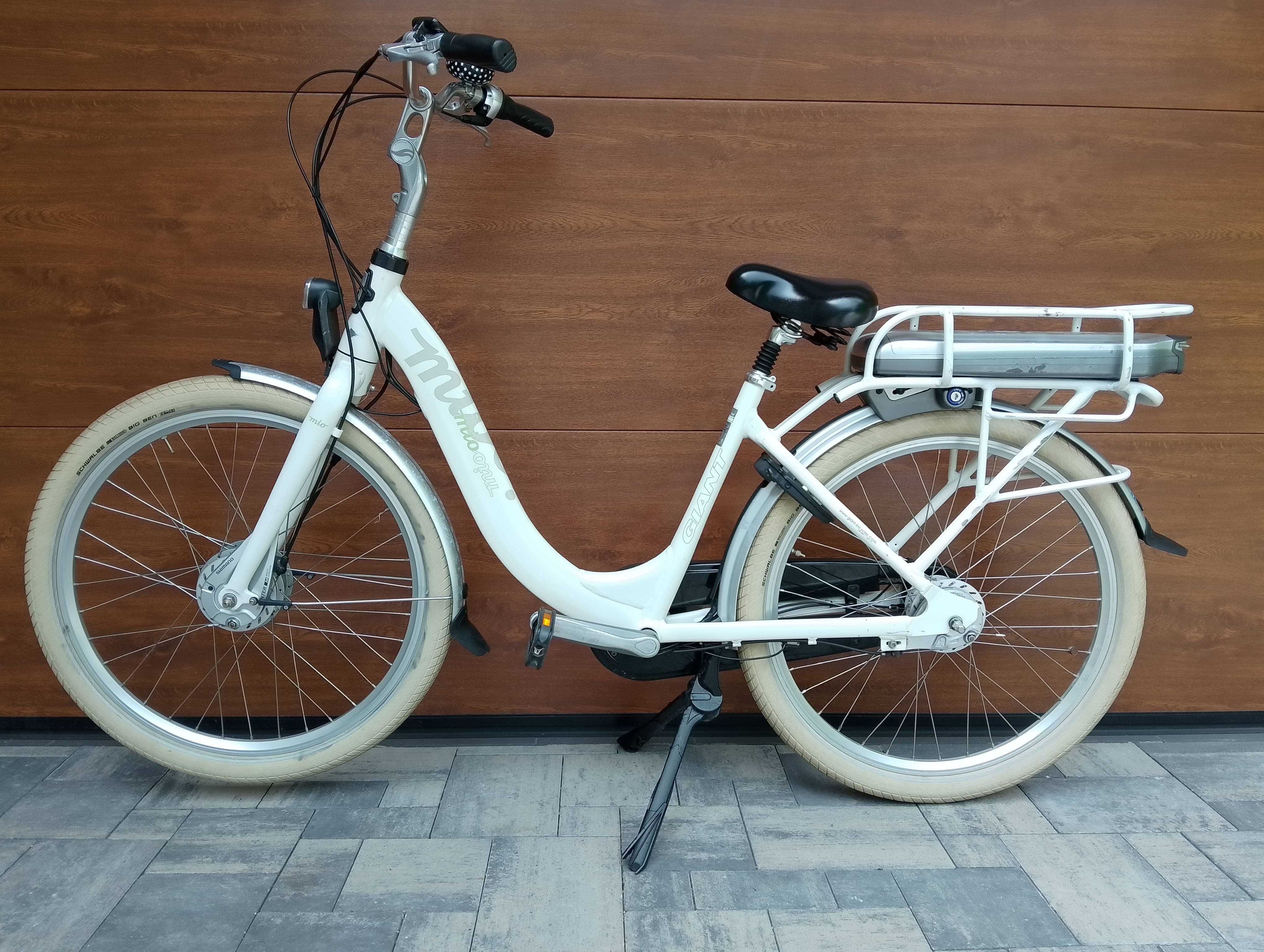 rower elektryczny Giant Mio niska rama koła 26" 36 V super stan