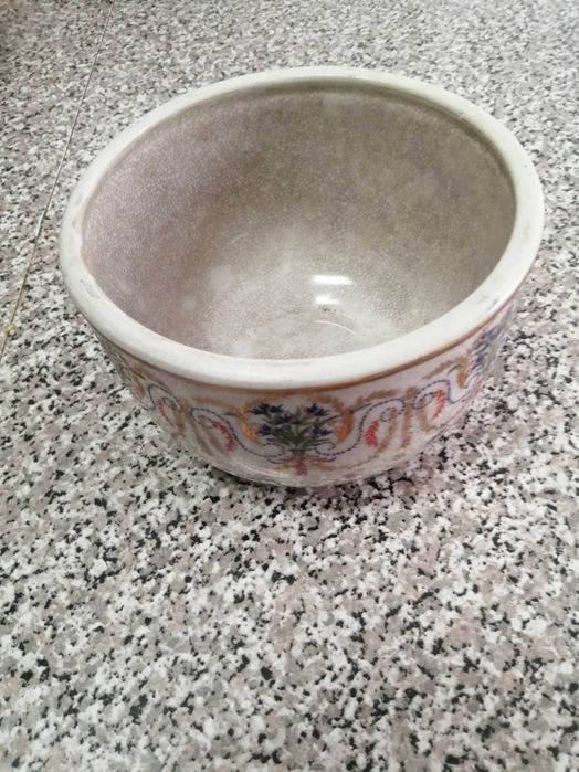 Peça Com Pega Em Relevo de Bronze Com Mais de 70 ANOS  Galerias MIRIAM