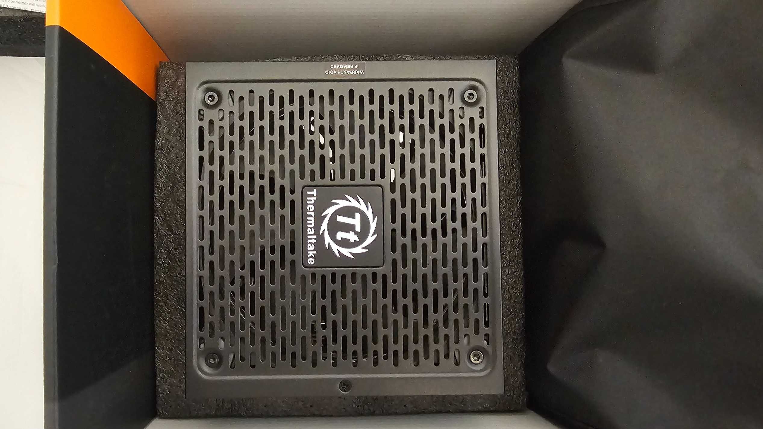 Thermaltake Toughpower Grand RGB 750W Modular - 80 Plus Gold