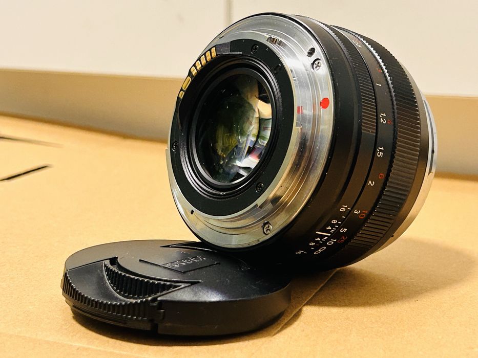 Carl Zeiss Planar T* 1,4/50mm ZE, EF do Canona
