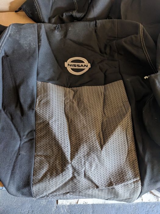 Чохли на сидіння Nissan X-trail T31