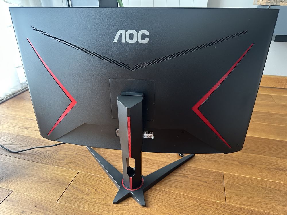 Monitor AOC C32G2ZE 32” 240Hz 0.5ms