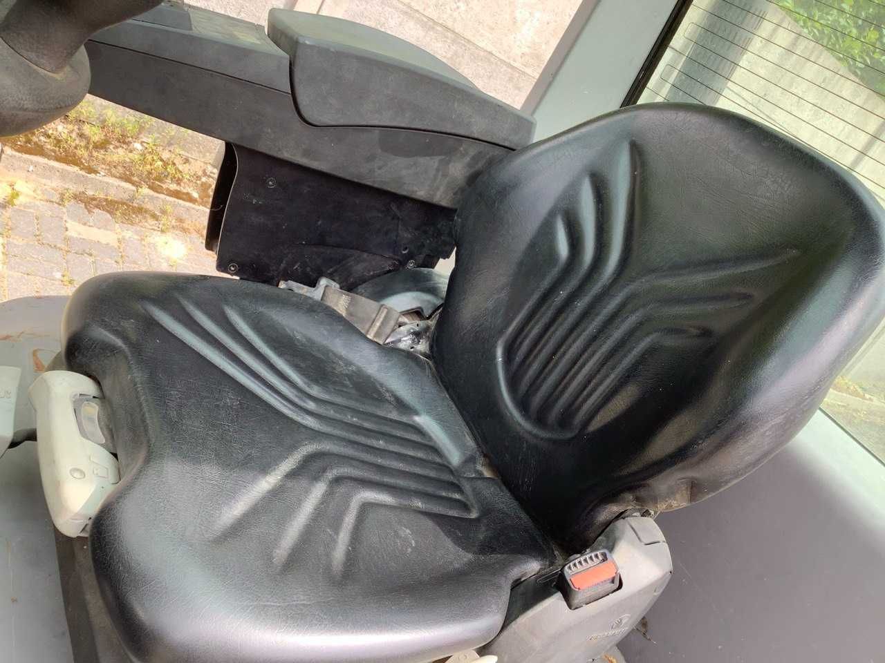 Wózek widłowy diesel Jungheinrich DFG320s, triplex, 4 sekcje, 2018r.