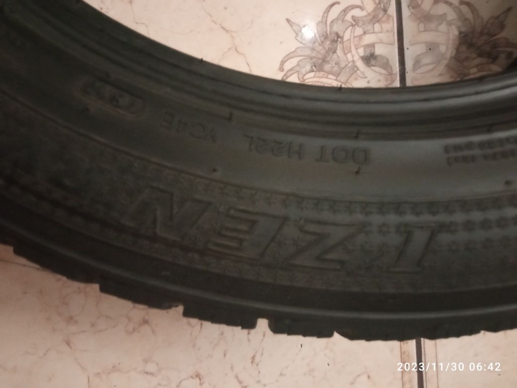 Продам резину KUMHO IZEN   225/55R18