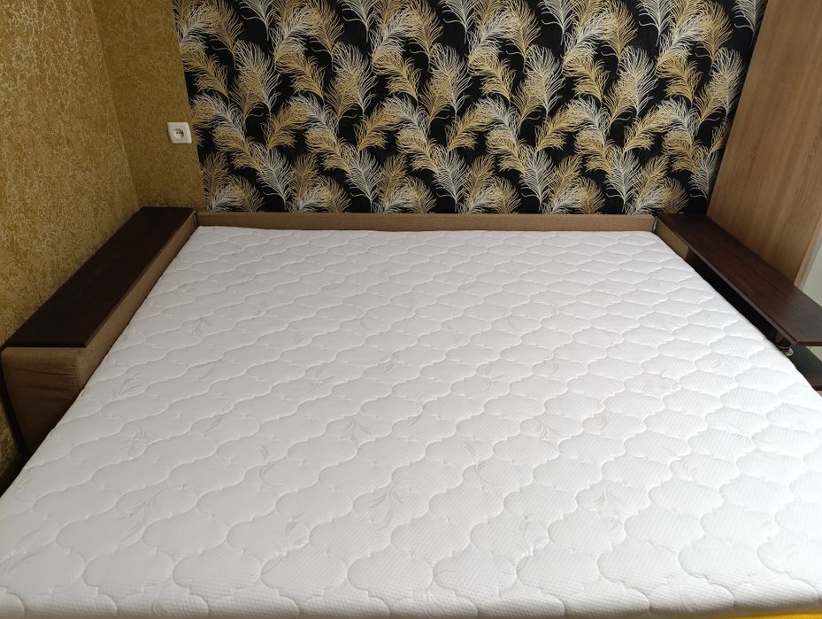 Сдам квартиру посуточно почасово Каменское