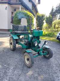 Traktorek ogrodowy ES