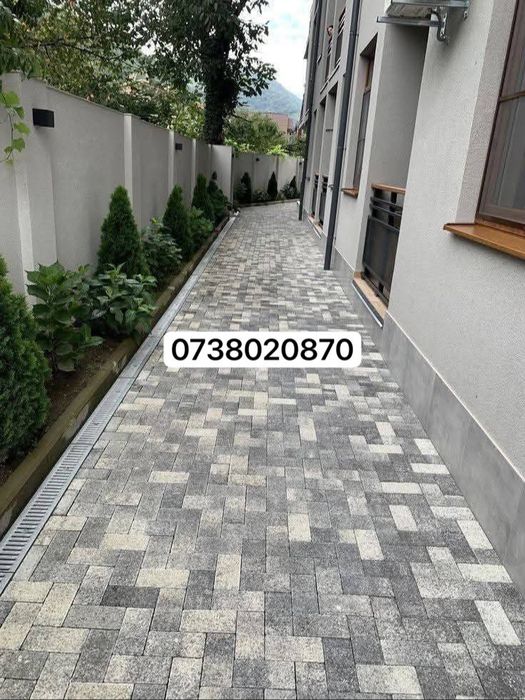 Укладання бруківки / облаштування двору