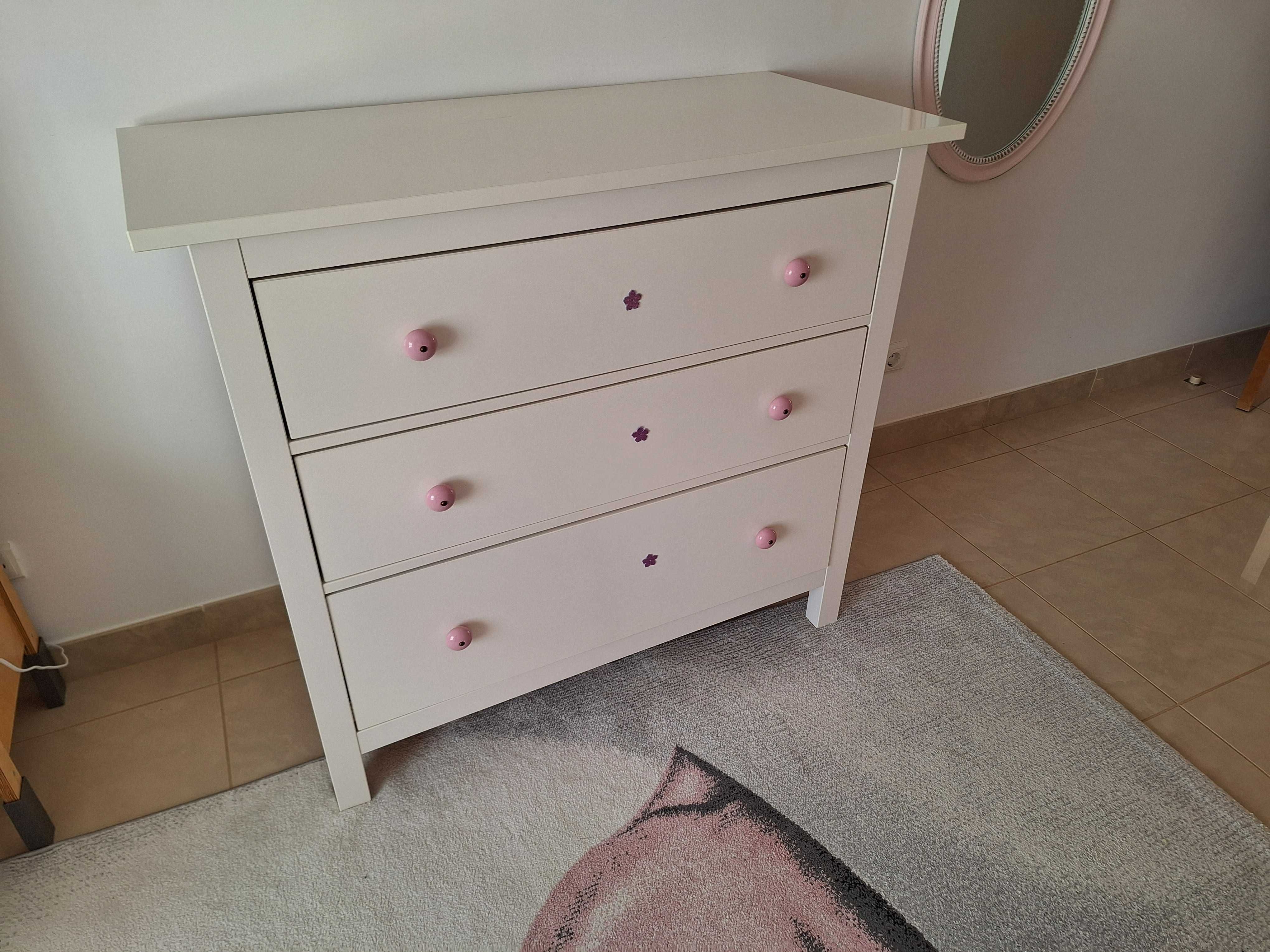 Cómoda Hemnes IKEA