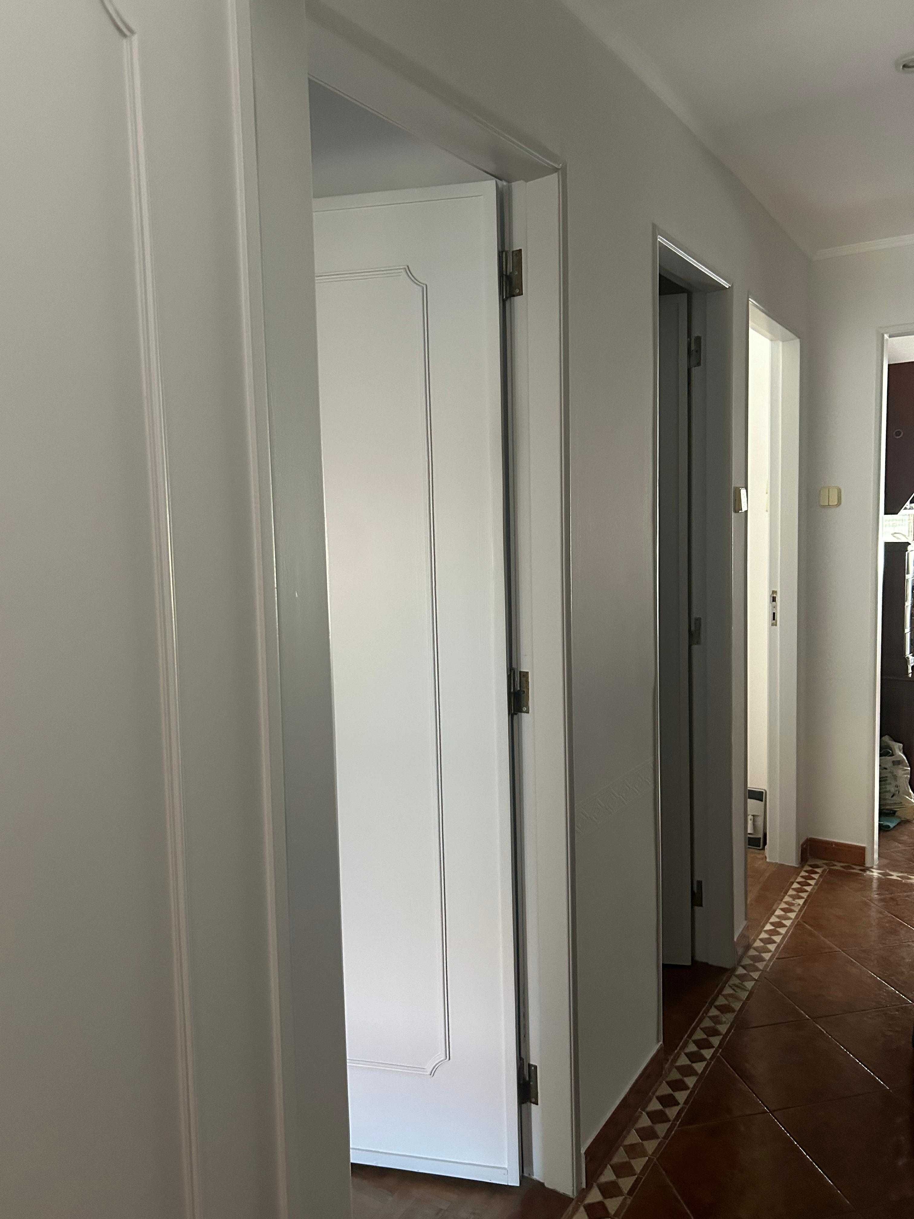 Apartamento T2 no Centro de Queijas
