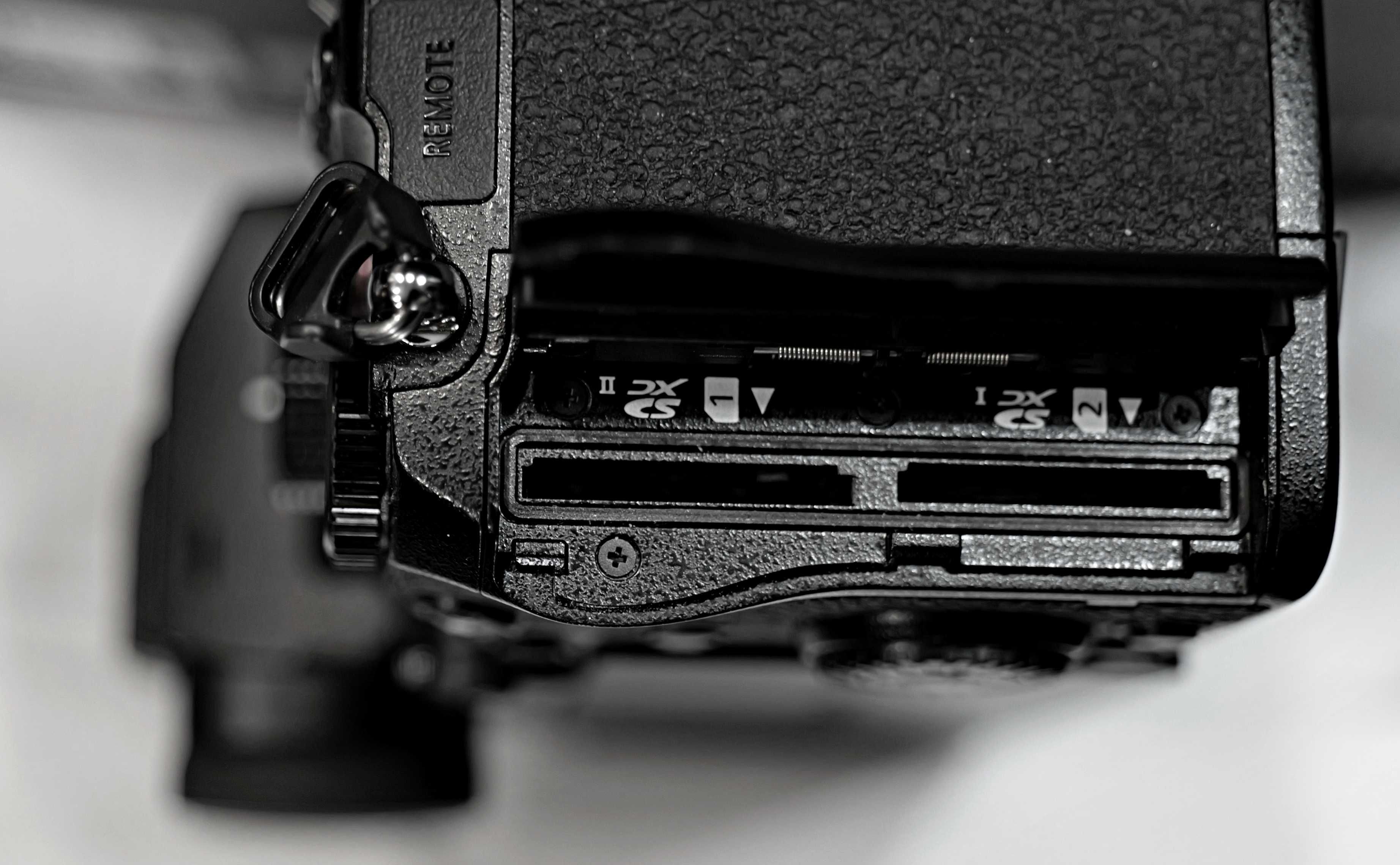 Panasonic LUMIX dc-s5 + obiektyw 50mm f1,8 wszystko nowe