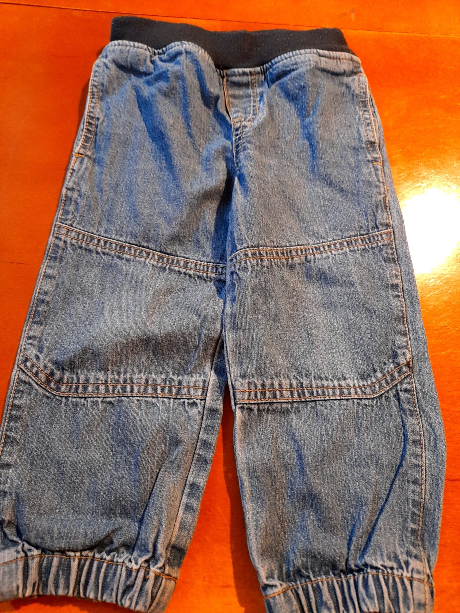 Spodnie jeans 98