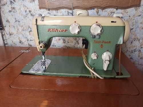 Швейная машинка KoHler (Кёллер)  с тумбой и электроприводом