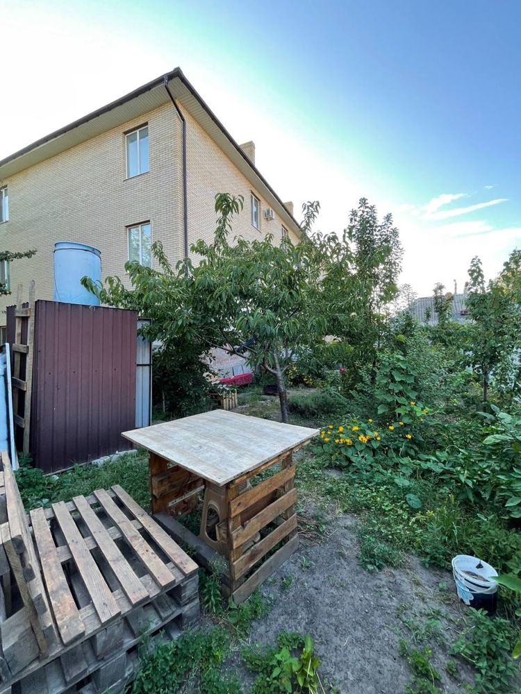 Продам частину будинку ЦЕНТР вул Гегочкорі(вул 1905р)