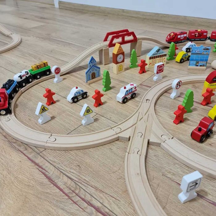 Дерев'яна залізниця. Ігровий набір (100 елементів) Залізниця. Нова