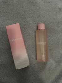 Kylie Skin Clarifying Exfoliating Toner - tonik by Kylie Jenner