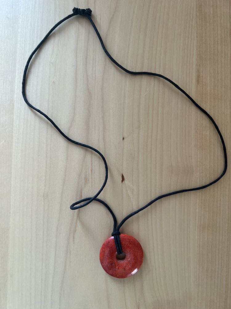 Naszyjnik z koralem