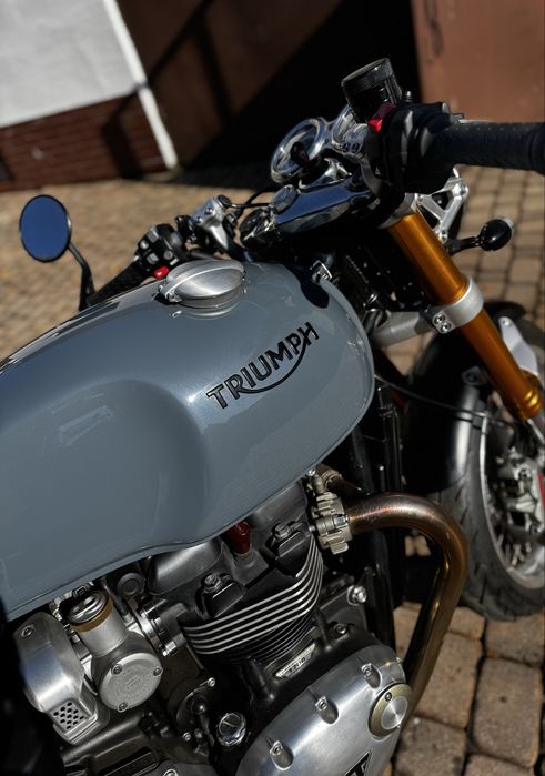 Triumph Thruxton R