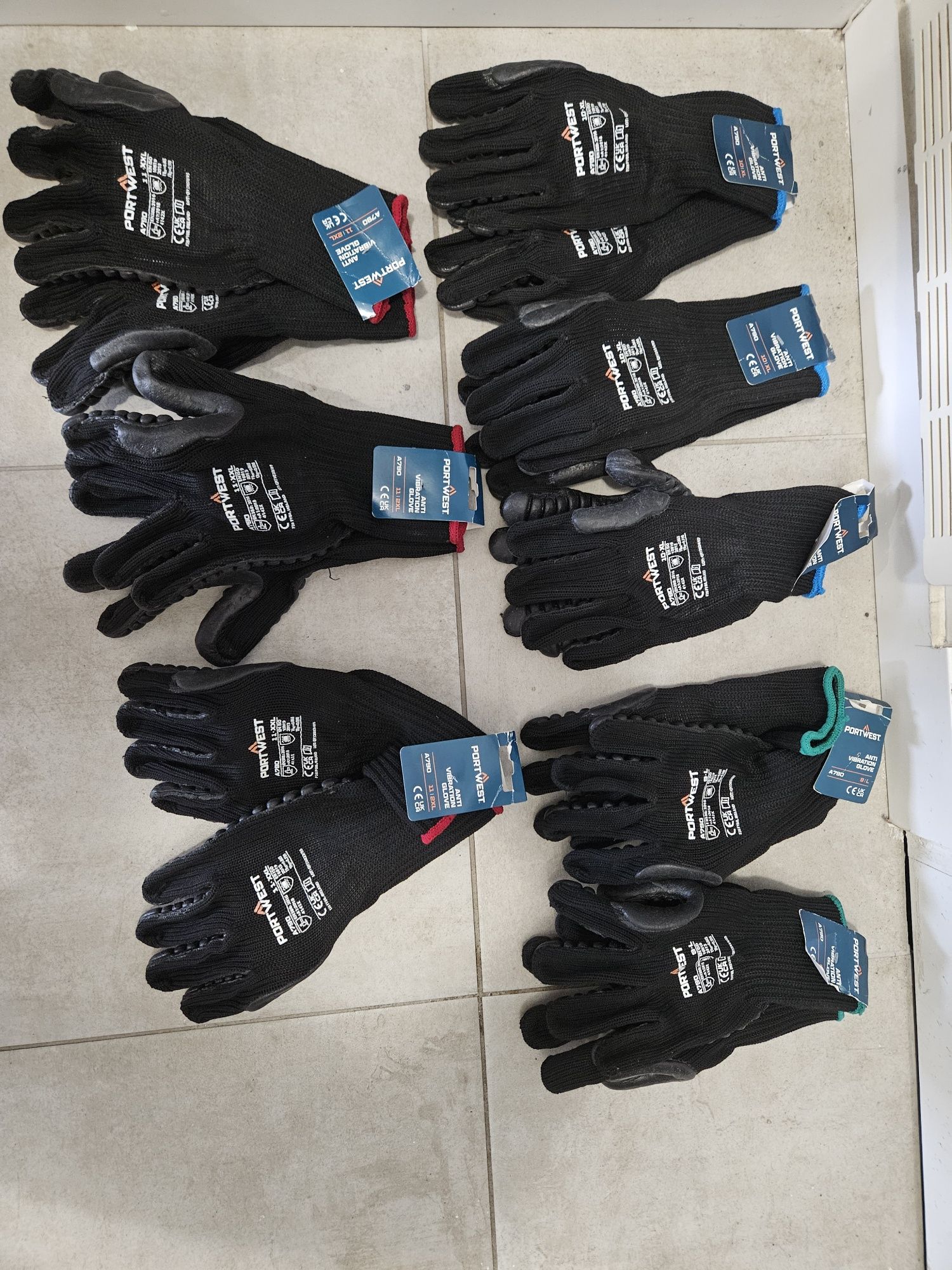 8 Par Rękawic  Anty wibracyjnych PORTWEST
