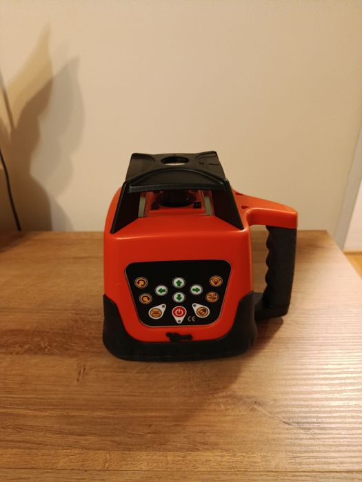 Niwelator Poziomica Laserowa  caly zestaw plus statyw i tyczka