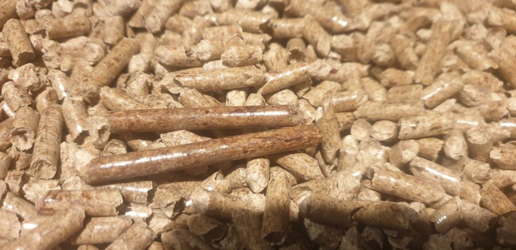 Pelet z gór TATRY wartość opałowa 18,7MJ/kg popiół 0,1% górska trocina