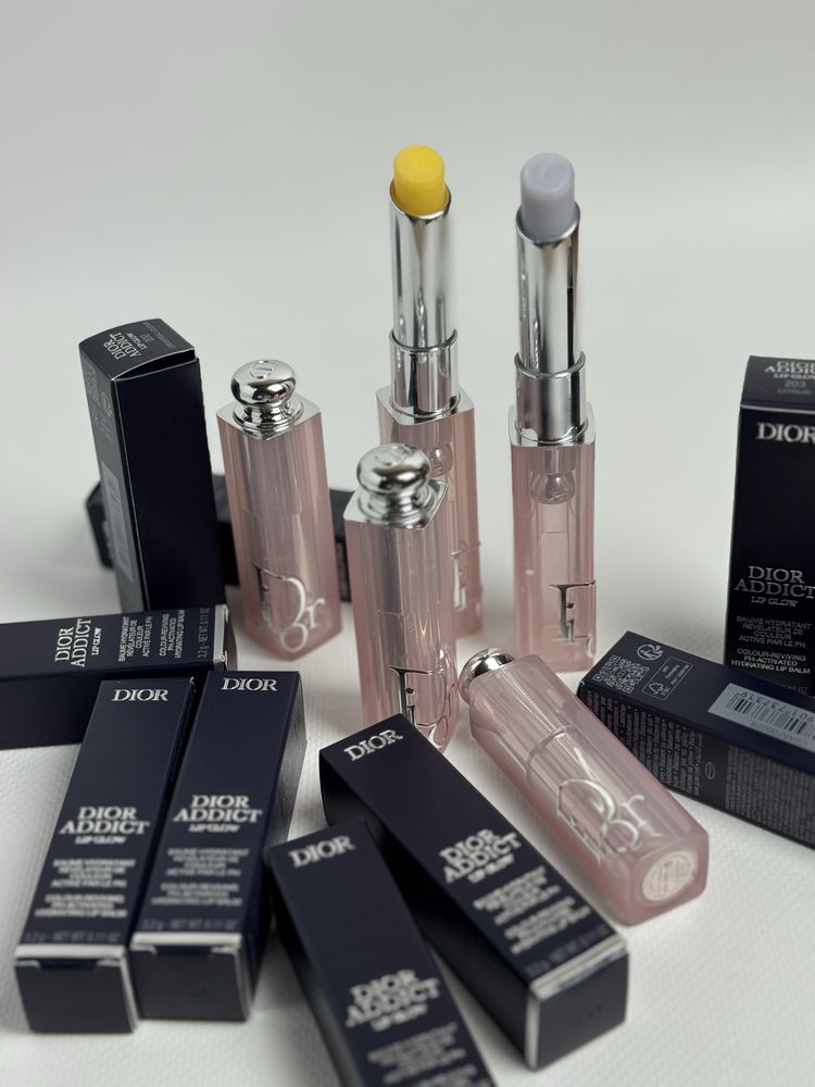 Бальзам для губ Dior оновлена версія