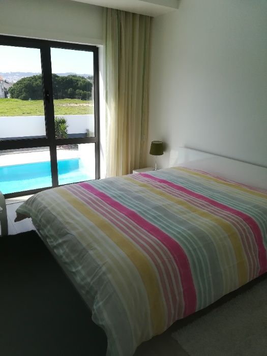 Apart. T1 (Agosto/Setembro) com Jardim e Piscina em S. Martinho Porto