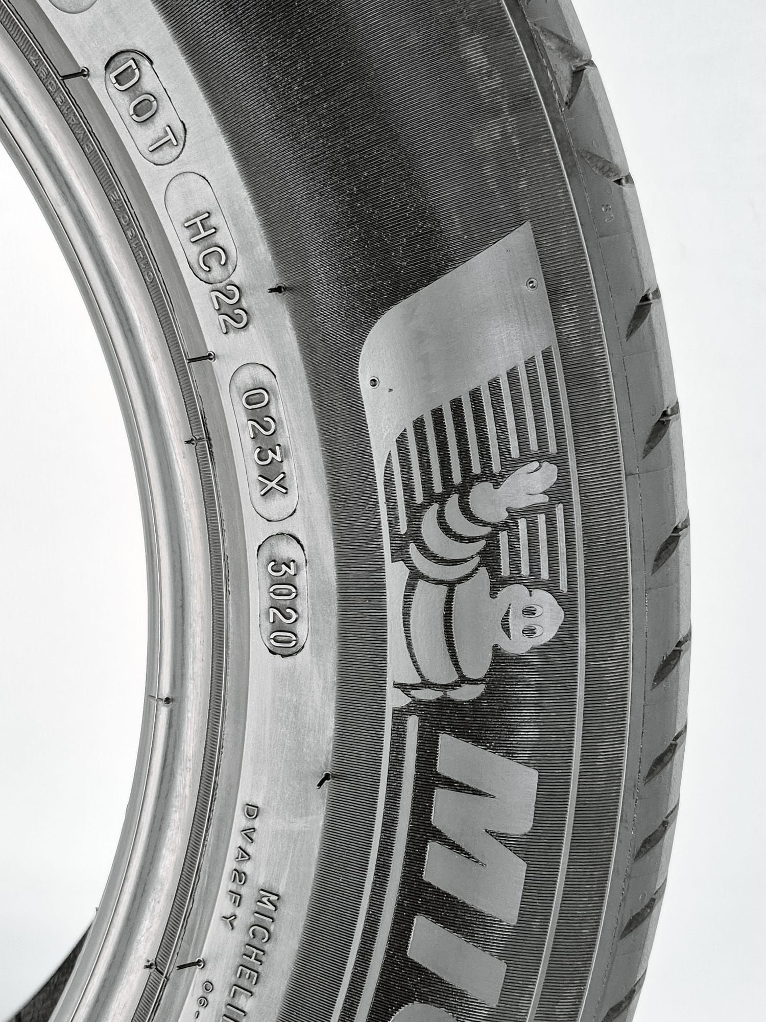 2x215/65 R17 Michelin Primacy 4 S2
