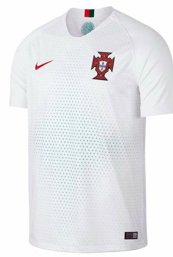 T-shirt seleção Nacional (tamanho S e tamanho L)