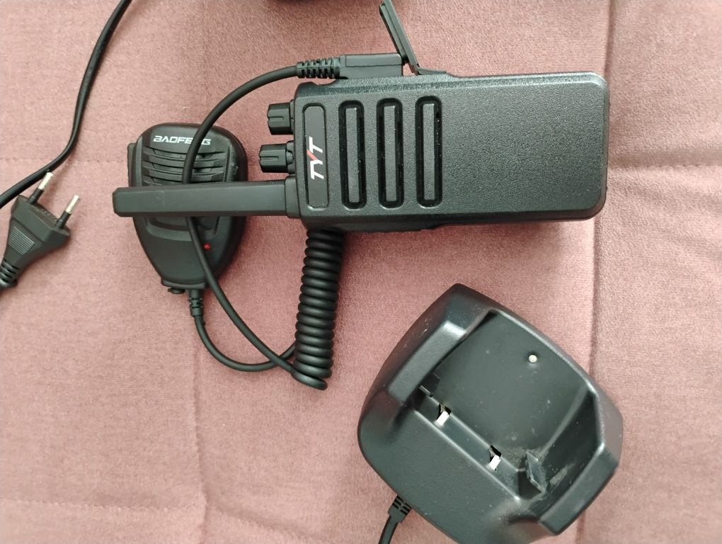 2 X Radiotelefon TYT TC-F1 + Mikrofonogłośniki Baofeng / Walkie talkie