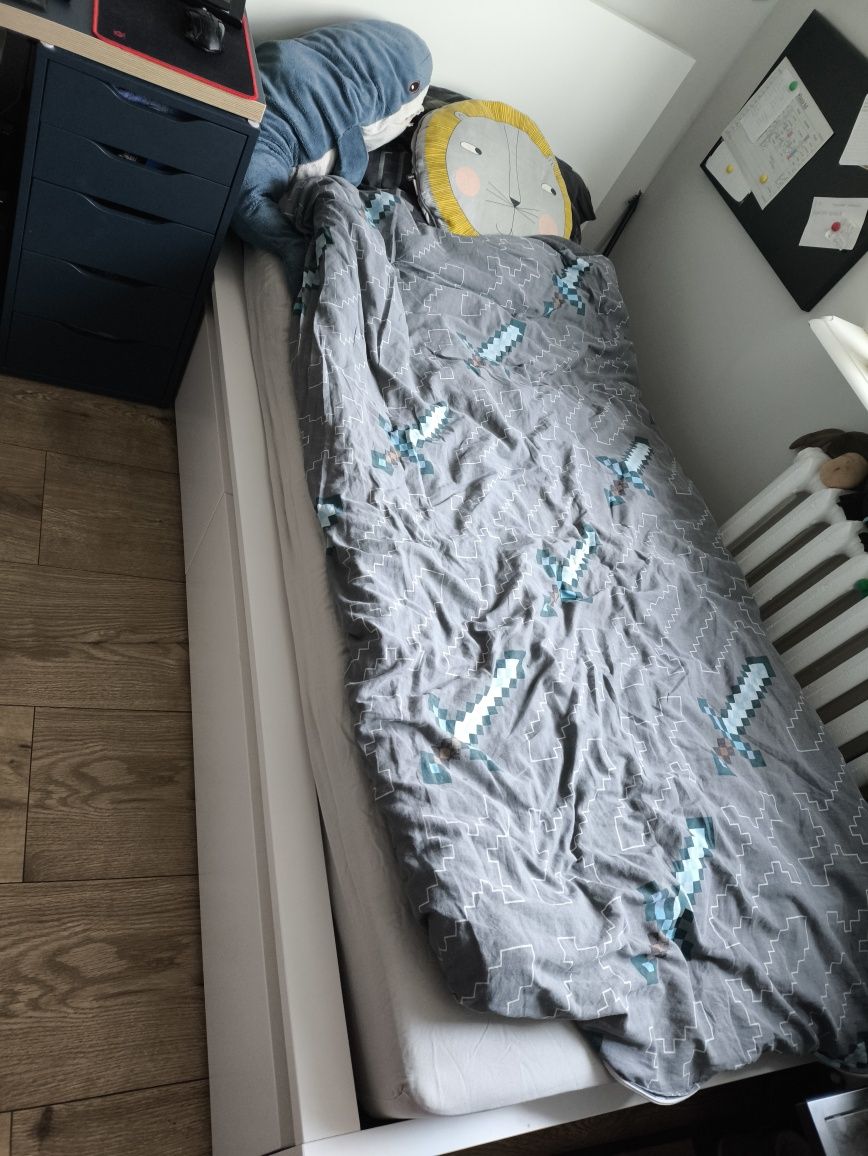Łóżko Ikea  malm pojemnik 90x200