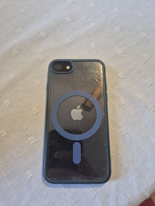 Iphone SE 2022 w pełni sprawny