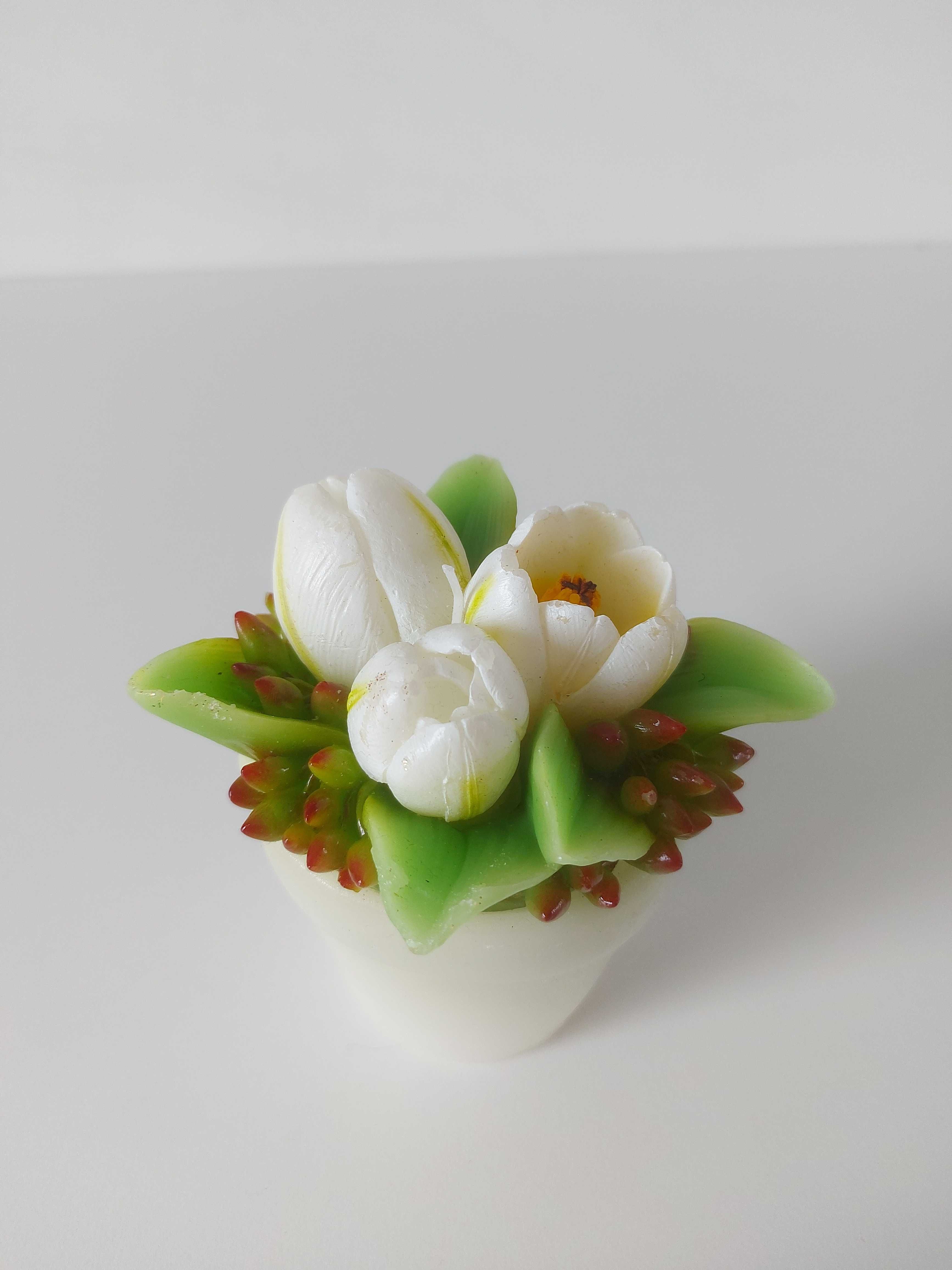 Świeca świeczka kwiat tulipany białe ozdoba dekoracja