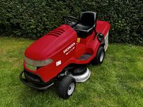 Traktorek kosiarka Honda HF2315 V2