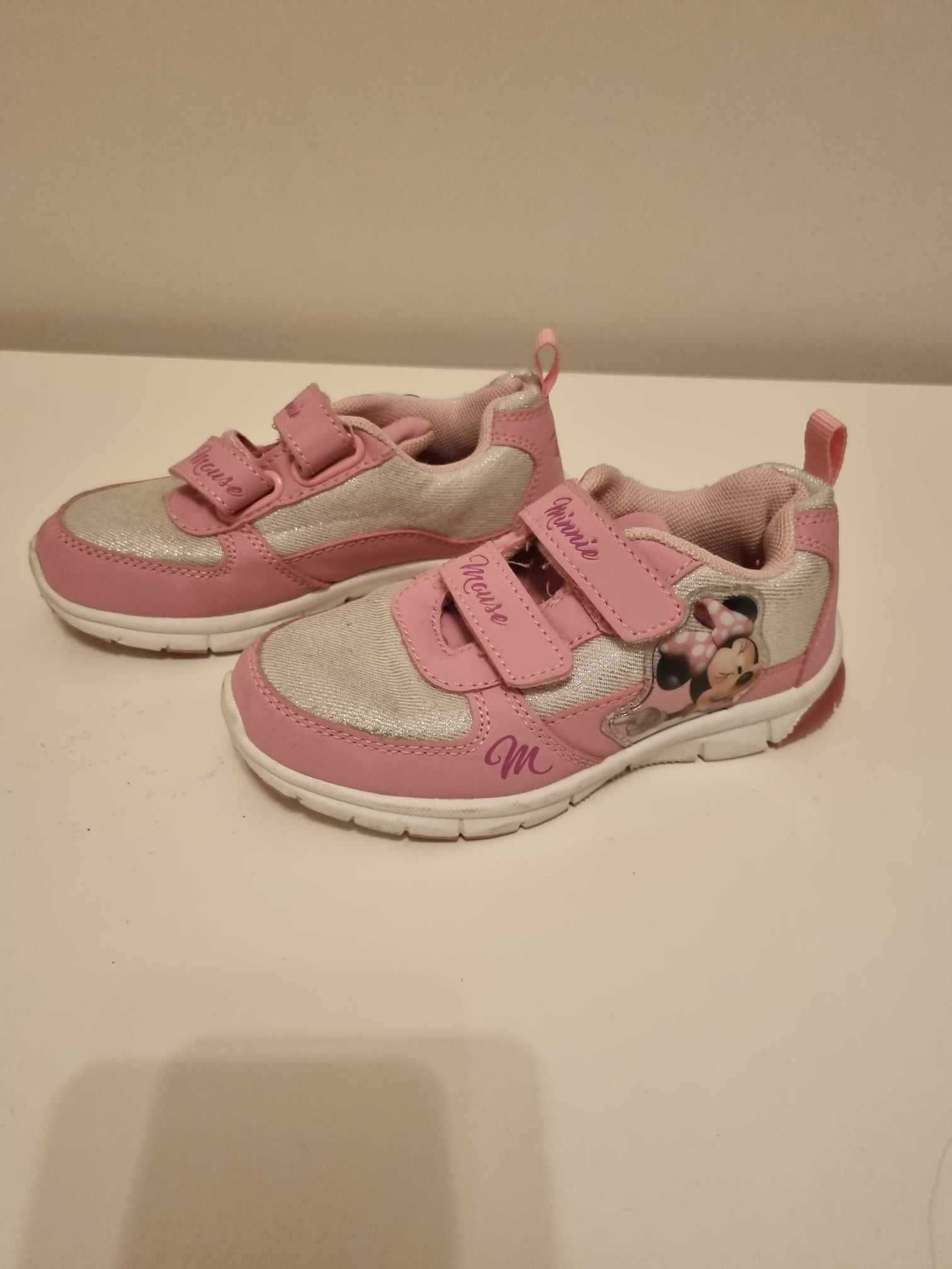 Buty sportowe Disney dziewczynka świecąca podeszwa 28