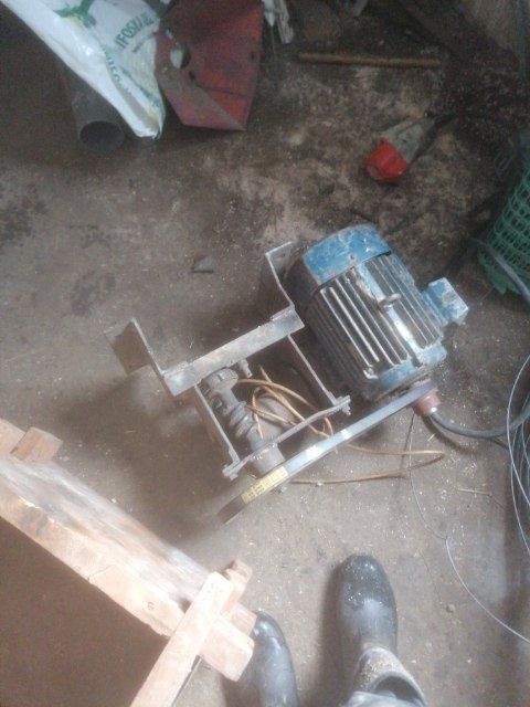 Sprzedam wciągarkę.