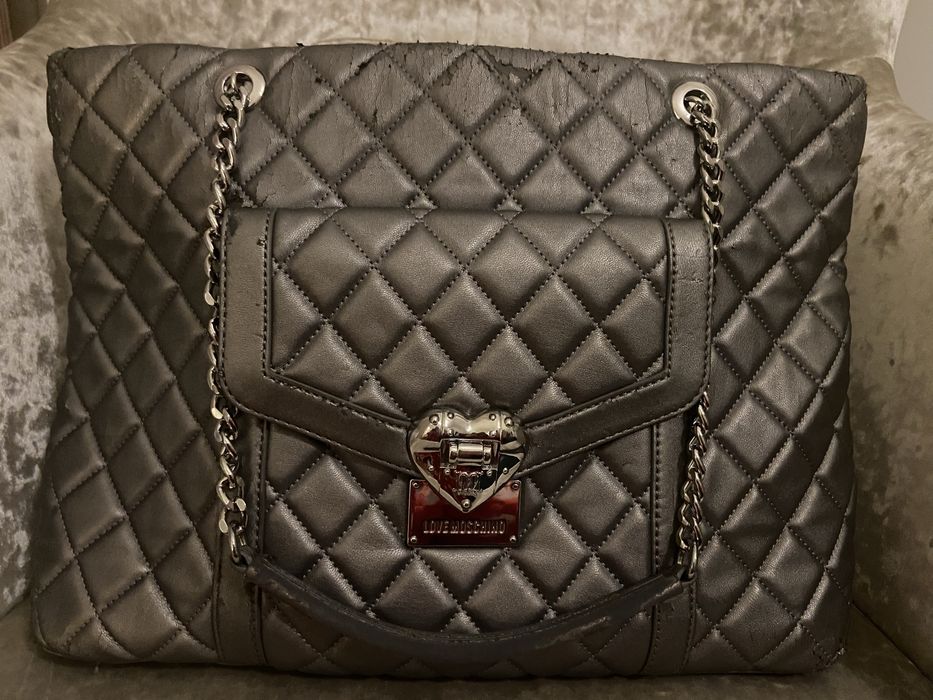 Mala Love Moschino