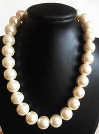 Naszyjnik ze sztucznych perel