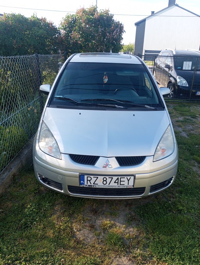 Mitsubishi Colt 1,5 benzyna