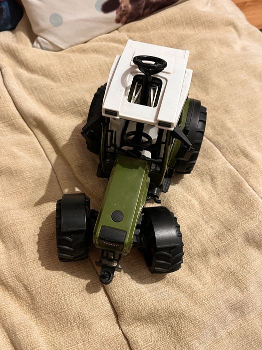 Traktor Bruder Fendt 209S