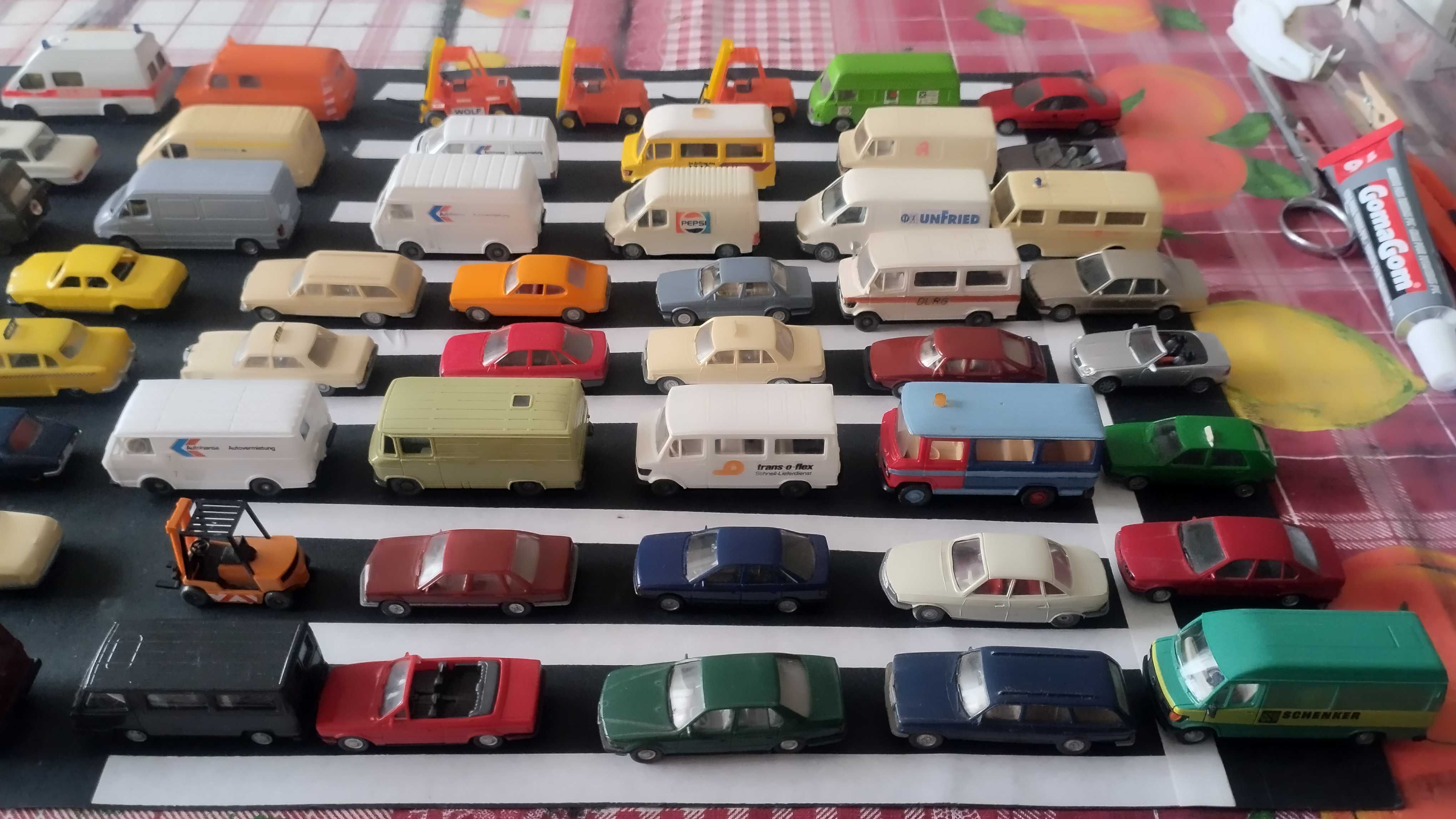 carrinhos, carrinhas e empilhadores escala HO