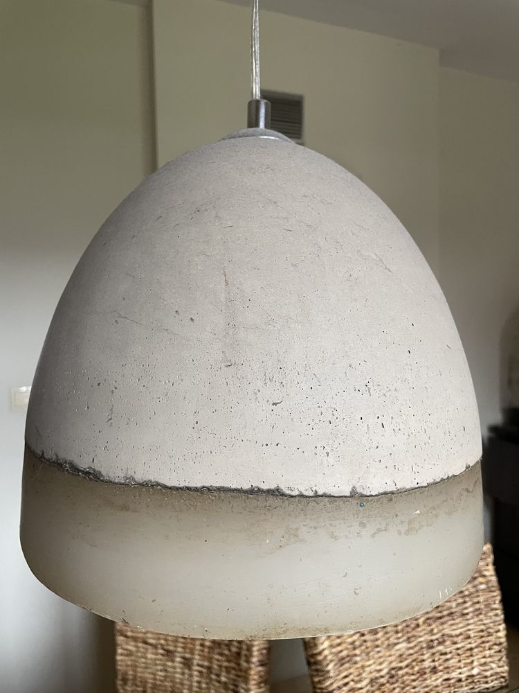 Lampy żyrandol wiszące beton dekoracyjny szare
