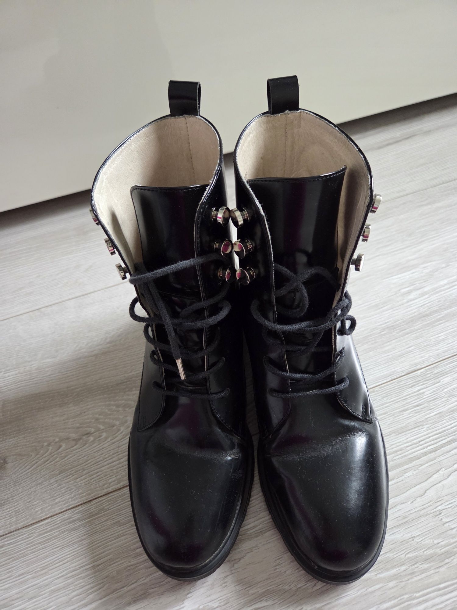 Glany lakierki wysokie Flowcy r.34