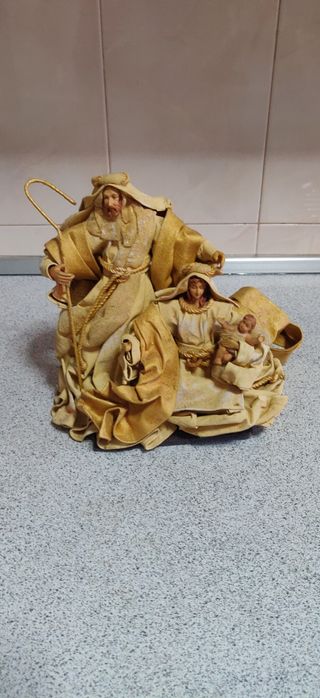 Presépio  com figuras principais