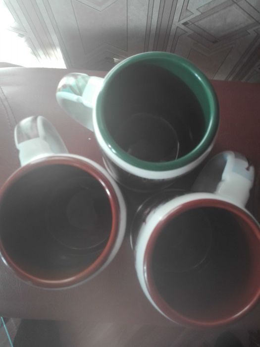 Kufle do piwa z gliny