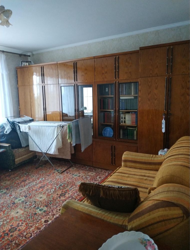 Терміново продам однокімнатну квартиру м. Конотоп, в районі Сім вітрів