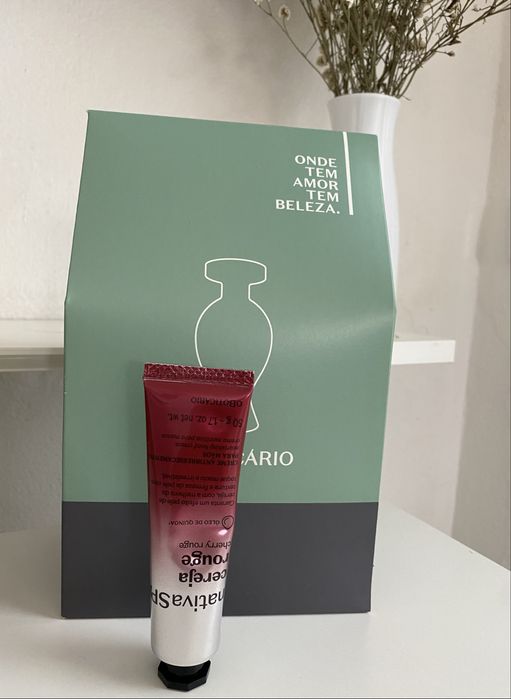 Hidratante mãos Boticario .