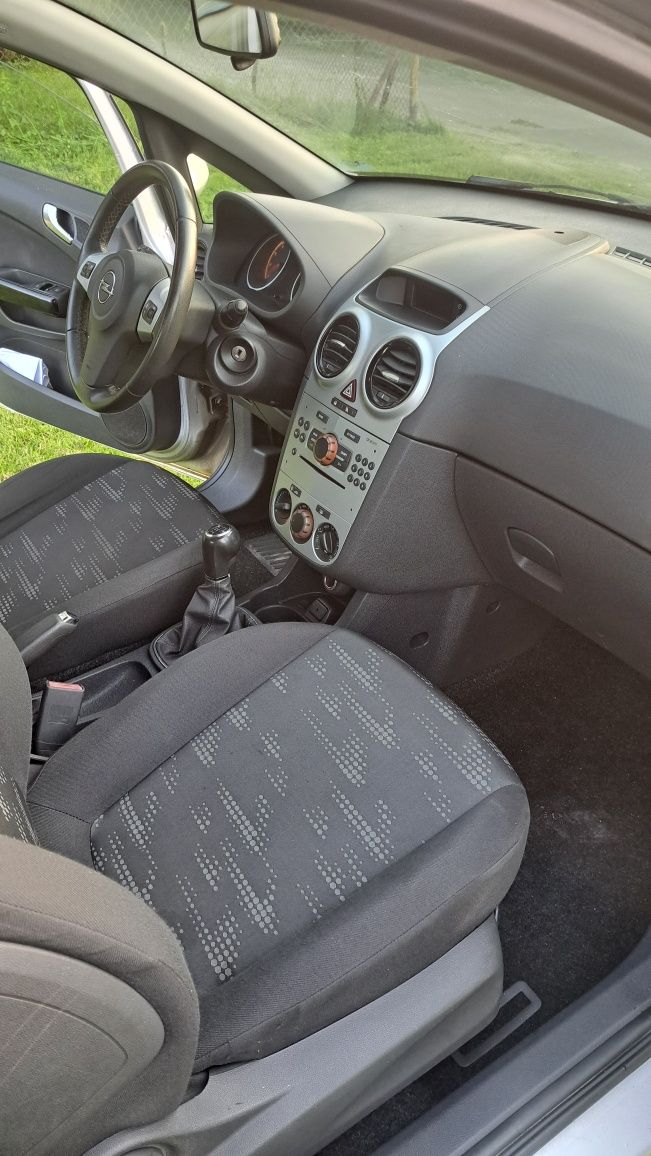 Corsa d 2011 klimatyzacja zamiana