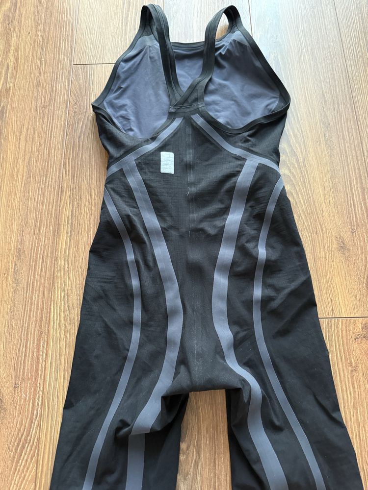 Strój startowy arena carbon FX uk28