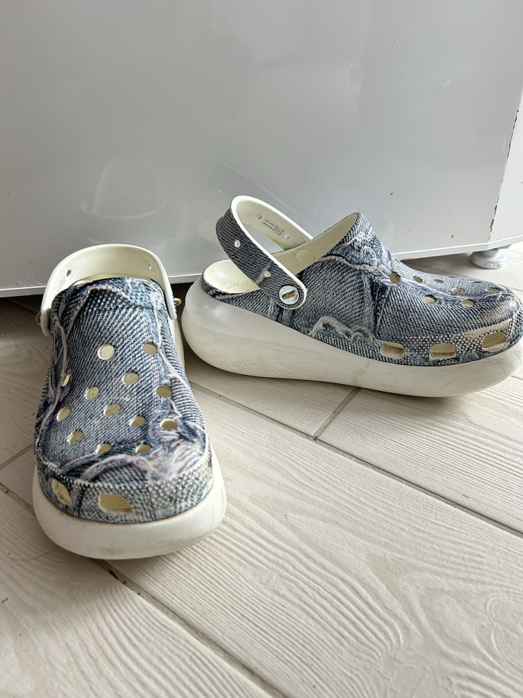 Жіночі літні crocs